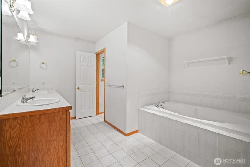 Property photo for 2627 141st Street Nw, Marysville photo 29