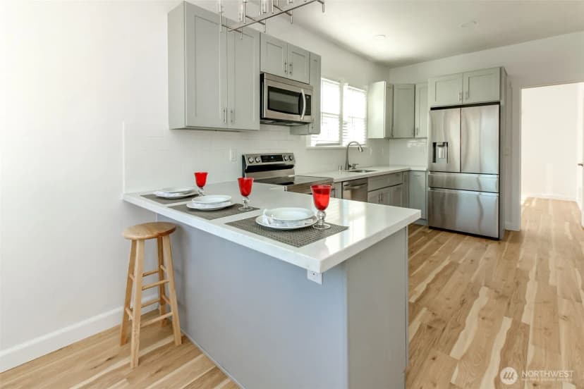 Property photo for 320 Williams Avenue N, Renton photo 8