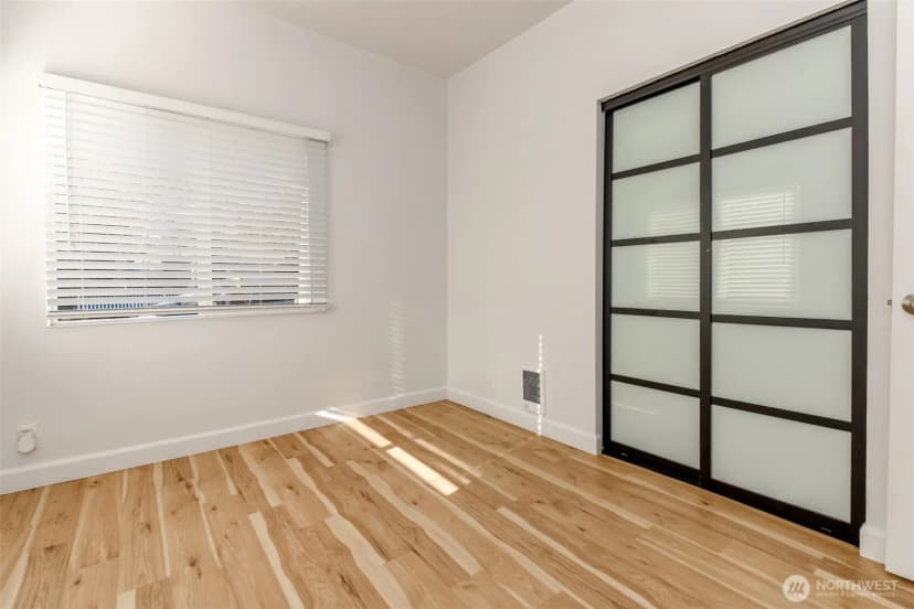 Property photo for 320 Williams Avenue N, Renton photo 11