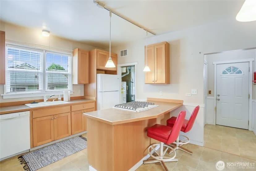Property photo for 320 Williams Avenue N, Renton photo 25