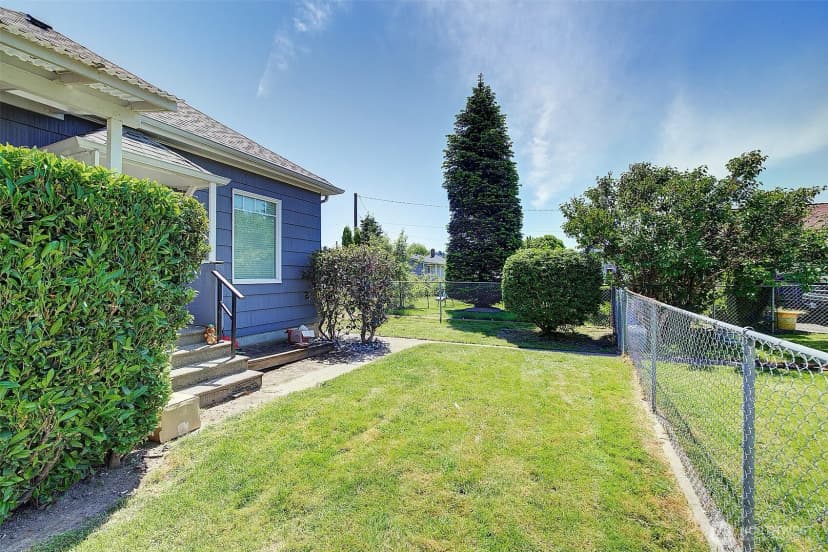Property photo for 320 Williams Avenue N, Renton photo 22