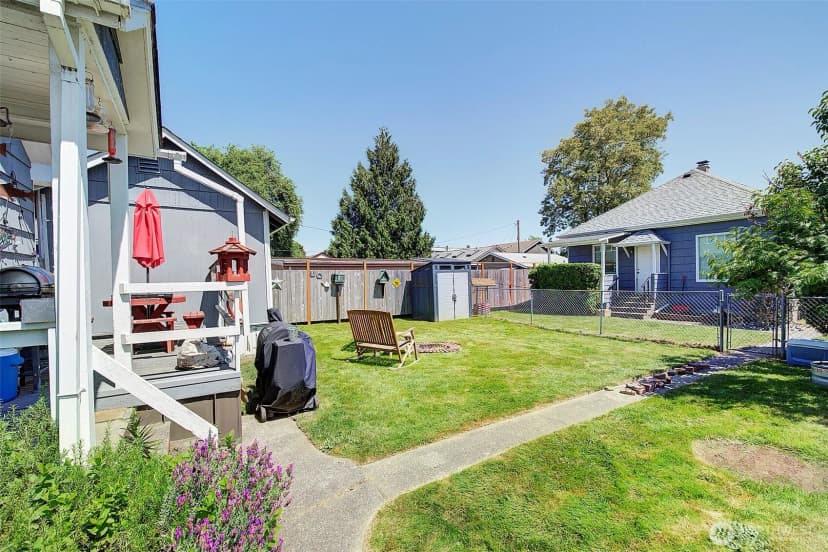 Property photo for 320 Williams Avenue N, Renton photo 18