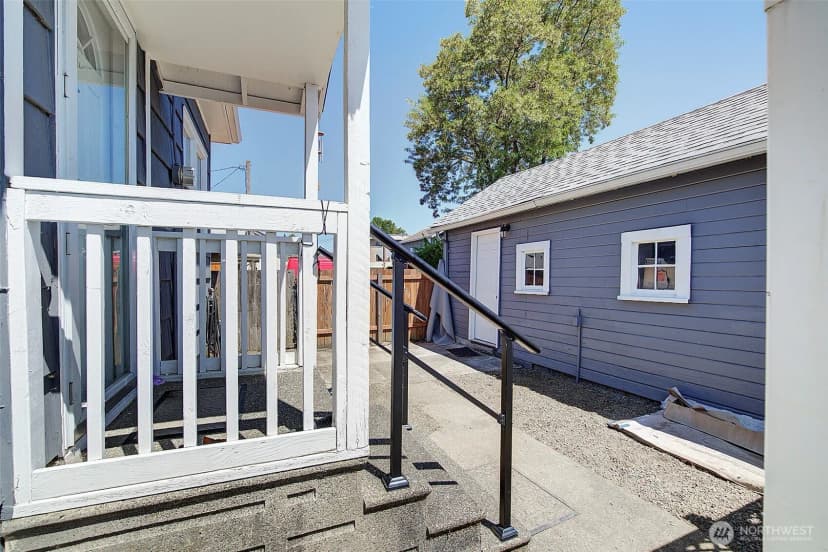 Property photo for 320 Williams Avenue N, Renton photo 23
