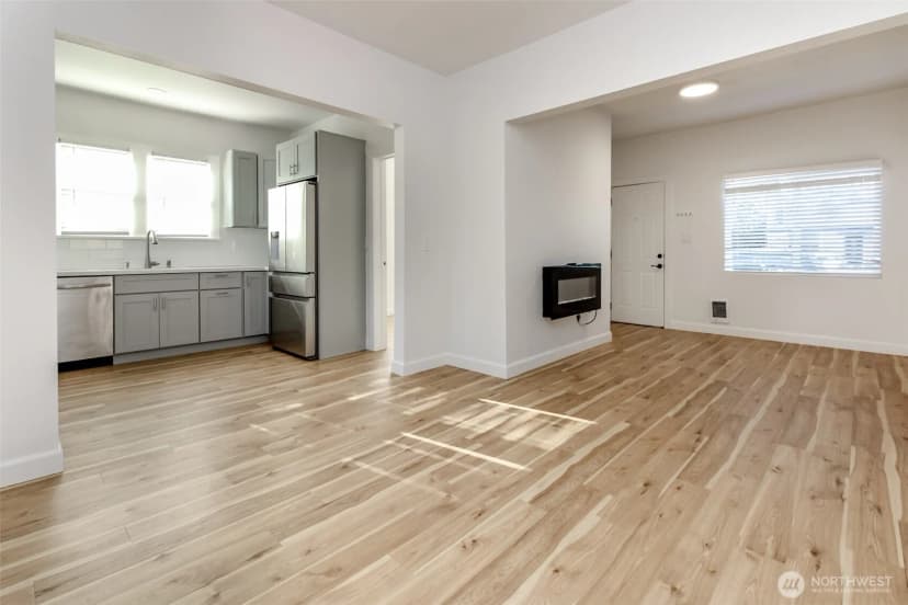 Property photo for 320 Williams Avenue N, Renton photo 9