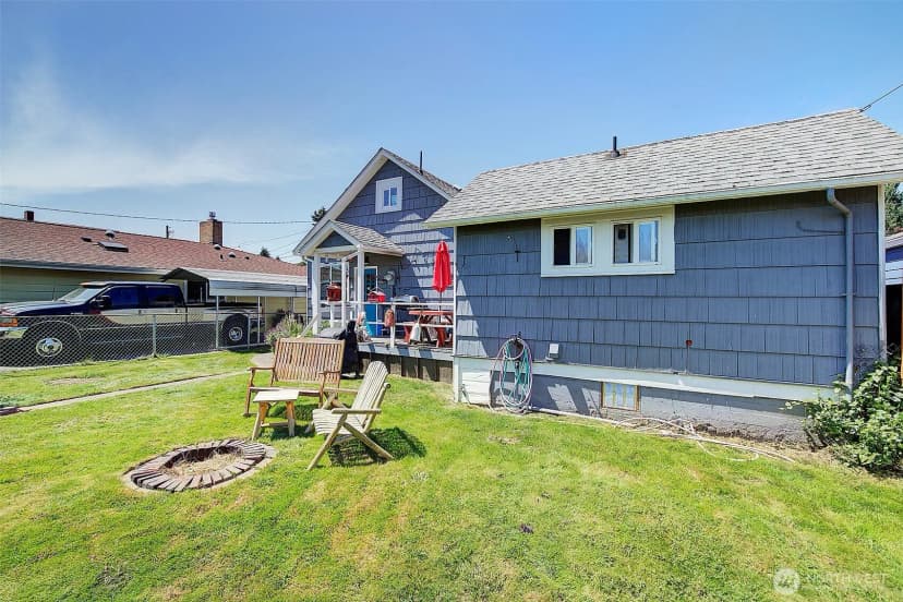 Property photo for 320 Williams Avenue N, Renton photo 19