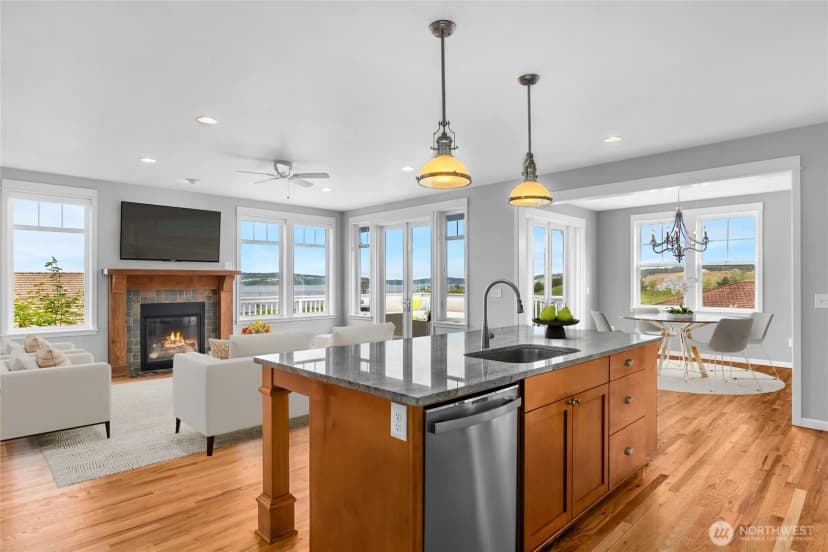 Property photo for 2790 Chambers Bay Drive Steilacoom, Steilacoom photo 12