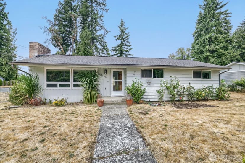 Property photo for 7525 200th St Sw, Lynnwood