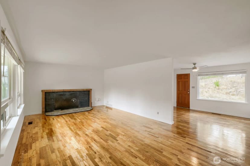 Property photo for 7525 200th St Sw, Lynnwood photo 6