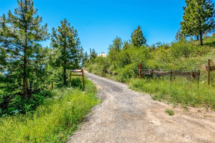 Property photo for 9750 Nahahum Canyon Road, Cashmere photo 13