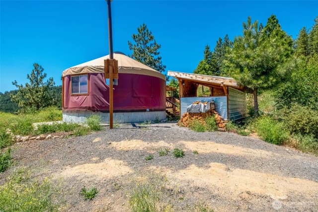 Property photo for 9750 Nahahum Canyon Road, Cashmere
