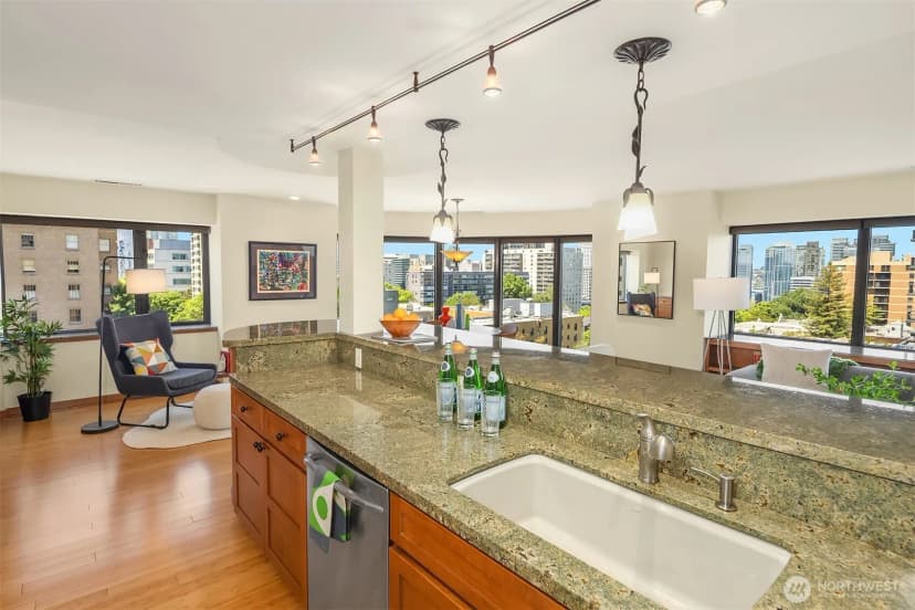 Property photo for 1301 Spring Street #8f, Seattle photo 8