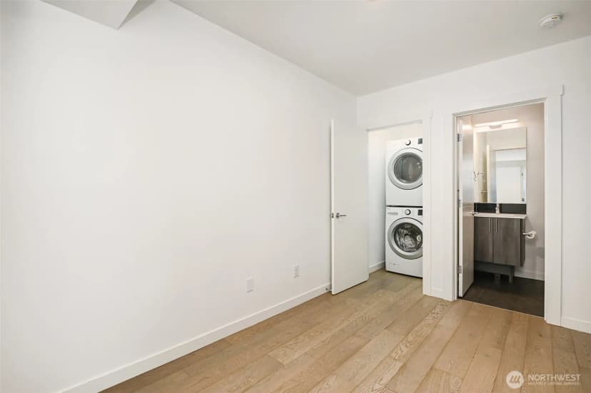 Property photo for 1713 19th Avenue S, Seattle photo 18