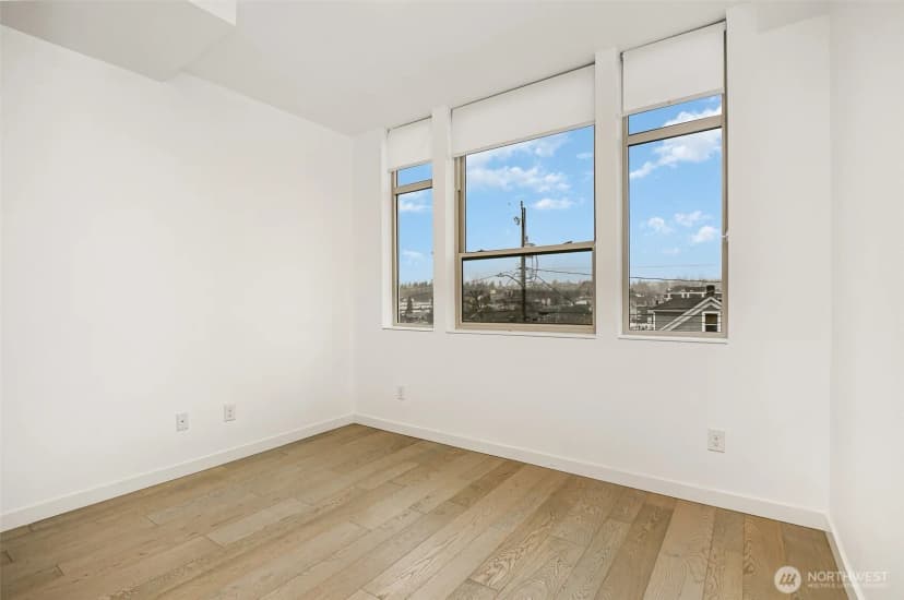 Property photo for 1713 19th Avenue S, Seattle photo 5