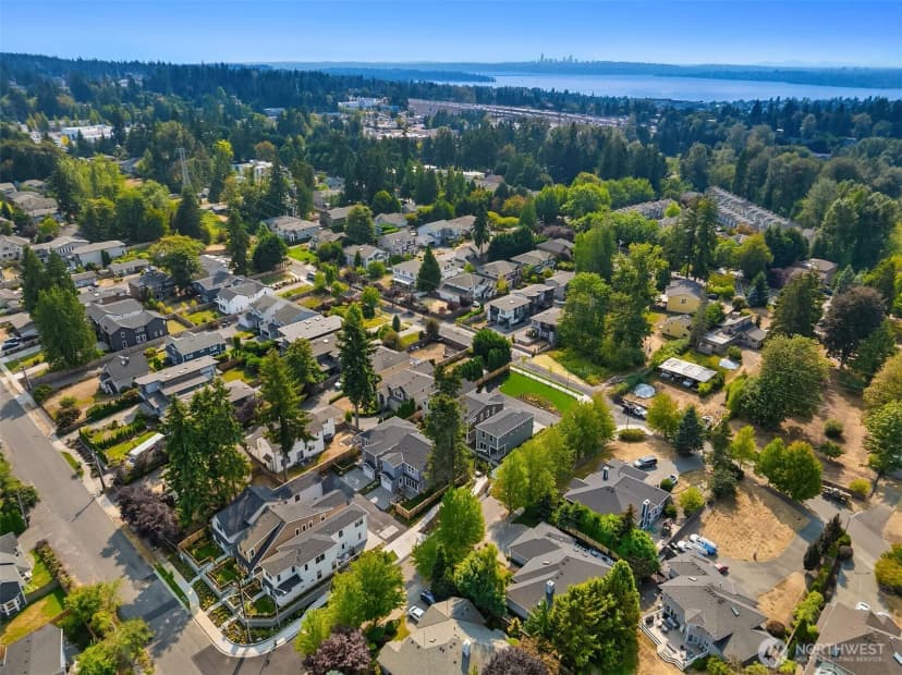 Property photo for 12511 Ne 94th Street, Kirkland photo 32