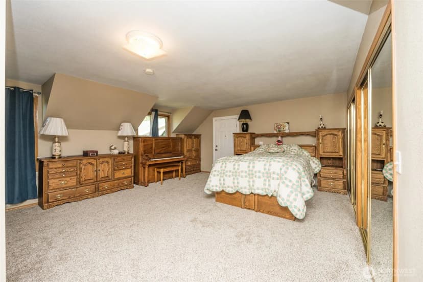 Property photo for 36721 6th Avenue Sw, Federal Way photo 37