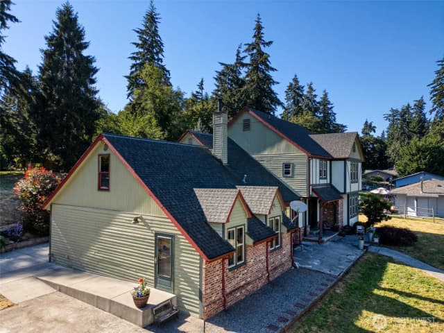 Property photo for 36721 6th Avenue Sw, Federal Way photo 2