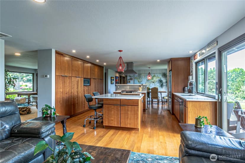 Property photo for 29902 2nd Place Sw, Federal Way photo 6