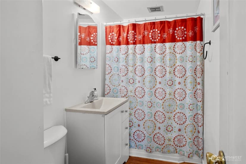 Property photo for 12419 16th Avenue S, Seattle photo 15