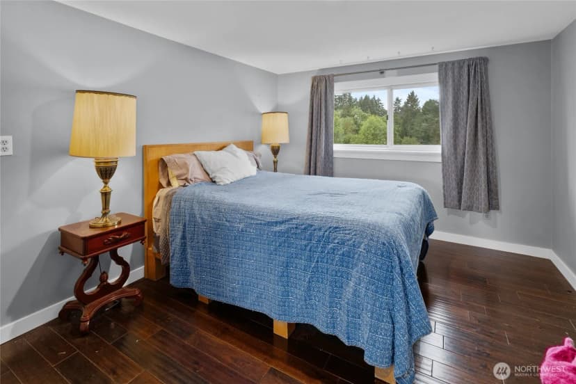 Property photo for 12419 16th Avenue S, Seattle photo 20