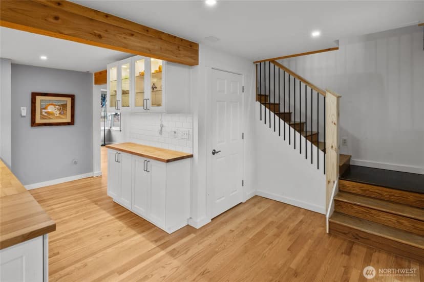 Property photo for 12419 16th Avenue S, Seattle photo 9