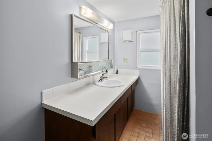 Property photo for 12419 16th Avenue S, Seattle photo 16