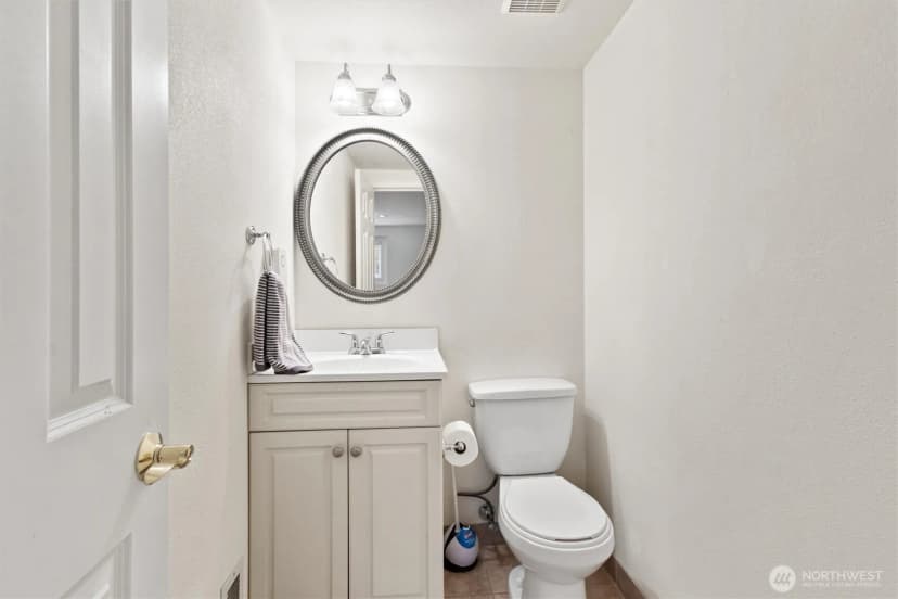Property photo for 6435 Ne 198th Street, Kenmore photo 21