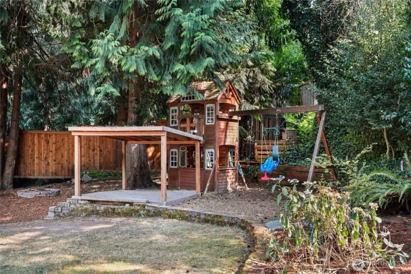 Property photo for 6435 Ne 198th Street, Kenmore photo 38