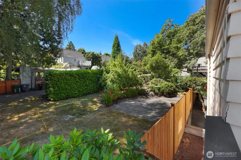 Property photo for 6203 39th Avenue Ne, Seattle photo 36