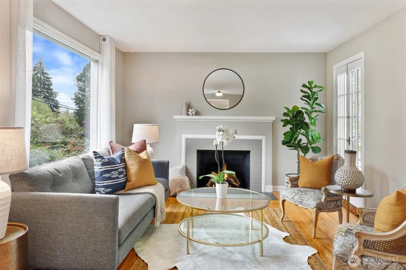 Property photo for 6203 39th Avenue Ne, Seattle photo 6