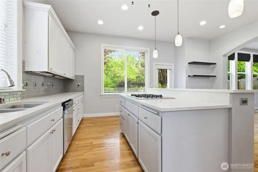 Property photo for 1915 10th Street Pl Sw, Puyallup photo 10