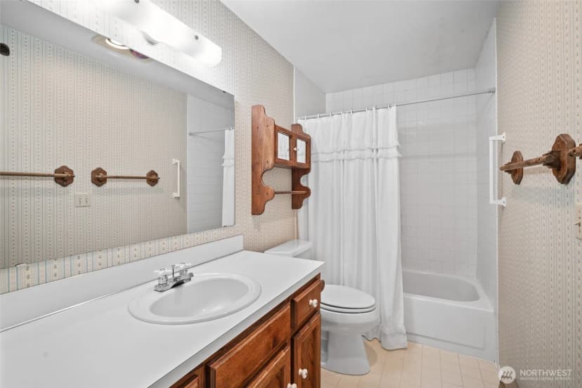 Property photo for 5458 Northwest Drive, Bellingham photo 25