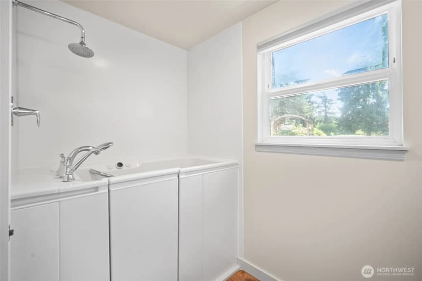 Property photo for 5458 Northwest Drive, Bellingham photo 23