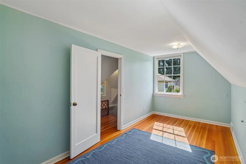 Property photo for 739 N 165th Street, Shoreline photo 16