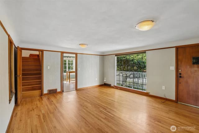 Property photo for 739 N 165th Street, Shoreline photo 5