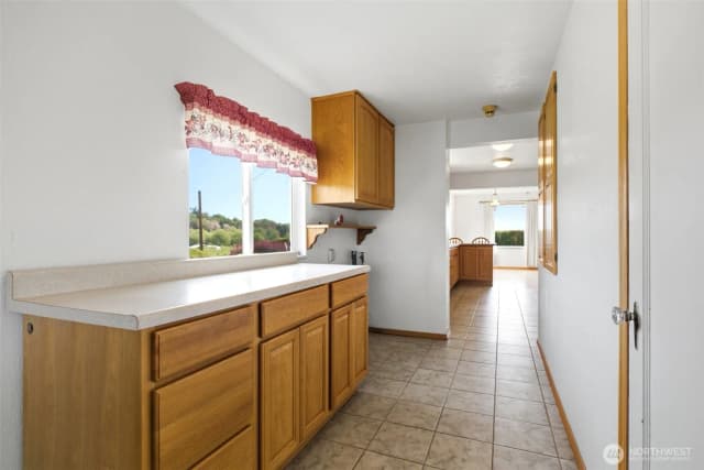 Property photo for 13608 Wide Hollow Road, Yakima photo 4