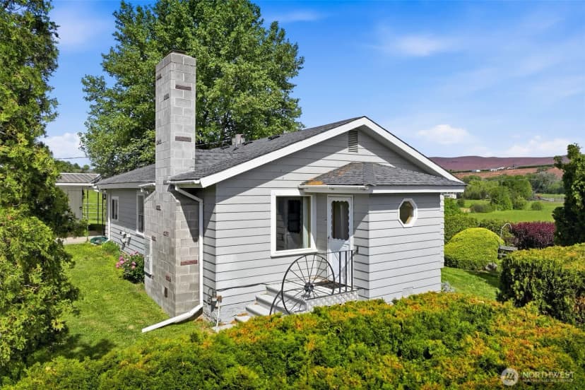 Property photo for 13608 Wide Hollow Road, Yakima photo 11