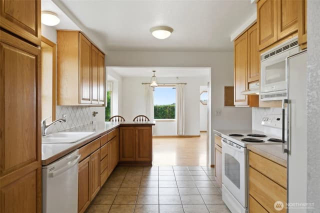 Property photo for 13608 Wide Hollow Road, Yakima photo 2
