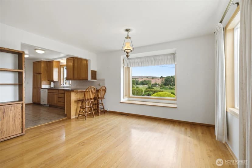 Property photo for 13608 Wide Hollow Road, Yakima photo 6