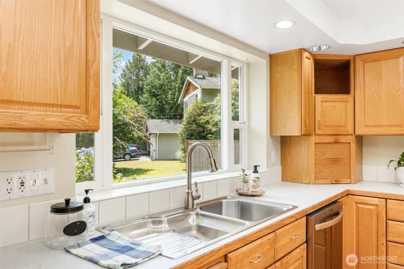 Property photo for 98011 17529 93rd Avenue Ne, Bothell photo 17