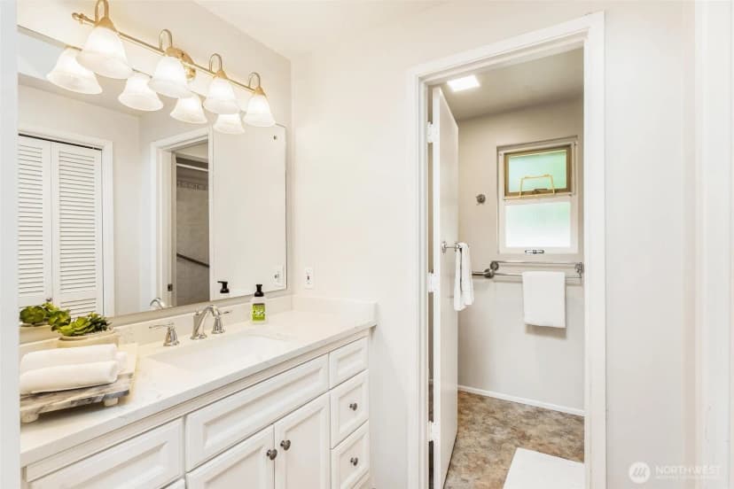 Property photo for 98011 17529 93rd Avenue Ne, Bothell photo 22