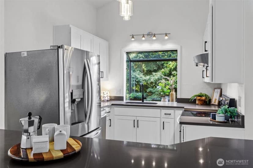 Property photo for 10008 50th Place W, Mukilteo photo 3