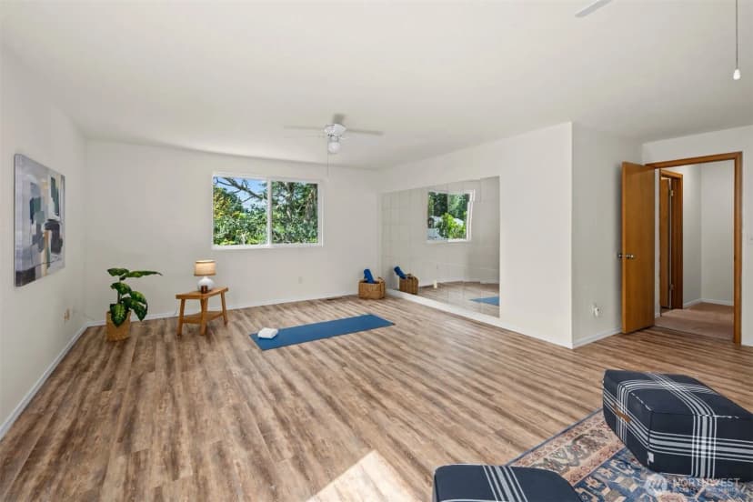 Property photo for 9125 Zircon Drive Sw, Lakewood photo 20