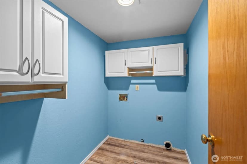 Property photo for 9125 Zircon Drive Sw, Lakewood photo 30
