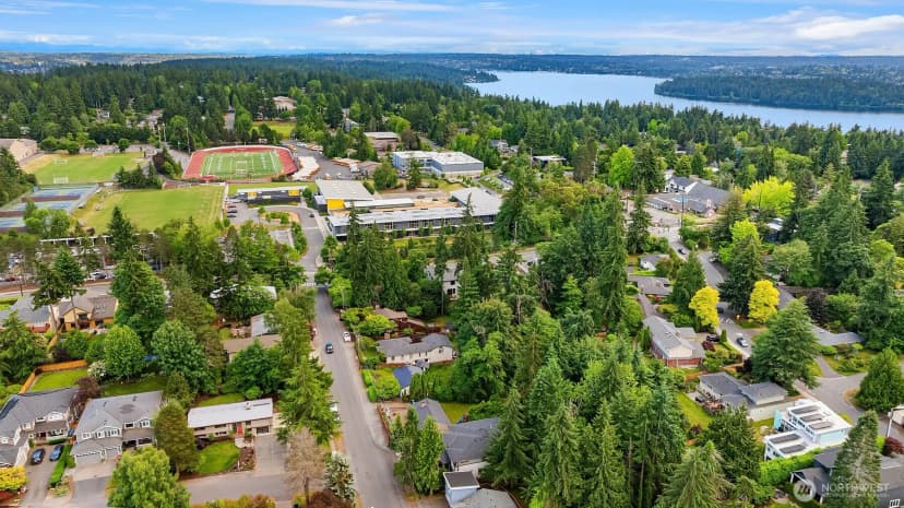 Property photo for 3745 88th Avenue Se, Mercer Island photo 39