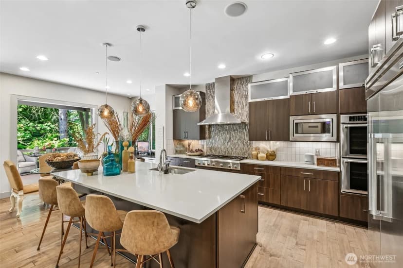 Property photo for 3745 88th Avenue Se, Mercer Island photo 8