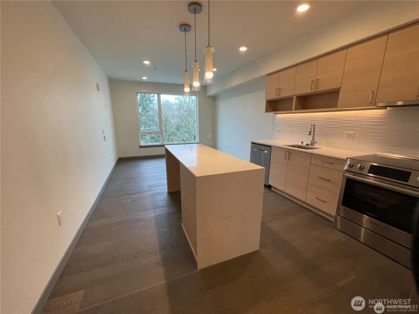 Property photo for 11903 Ne 128th Street #412, Kirkland photo 12