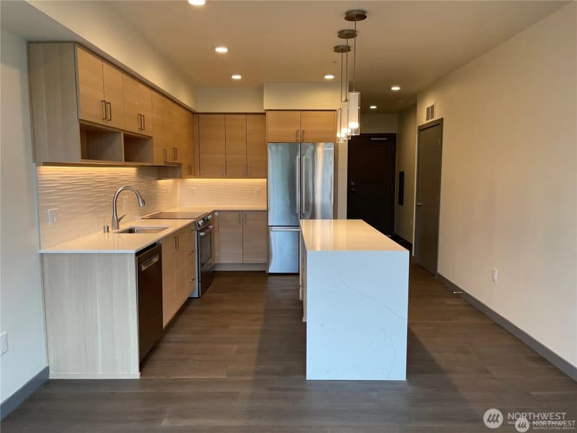 Property photo for 11903 Ne 128th Street #412, Kirkland photo 13