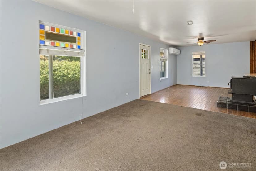 Property photo for 401 S 1st Street, Roslyn photo 16