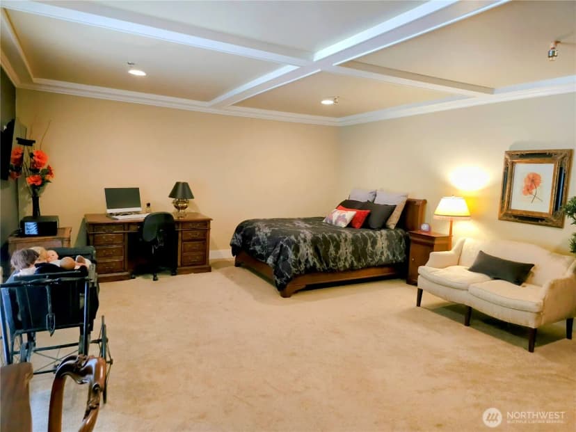 Property photo for 23618 Se Tiger Mountain Road, Issaquah photo 14