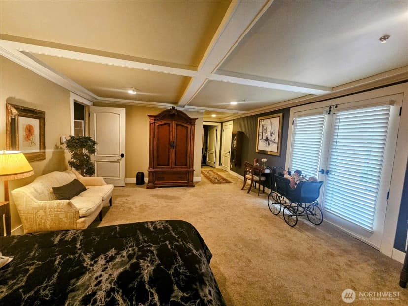 Property photo for 23618 Se Tiger Mountain Road, Issaquah photo 15